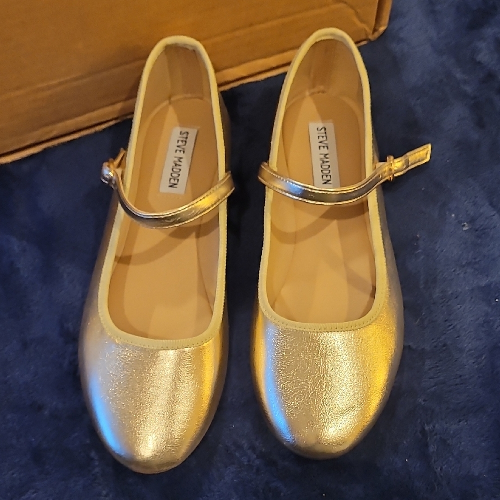 Steve Madden  Gold Women's Mary Jane Dress Shoes